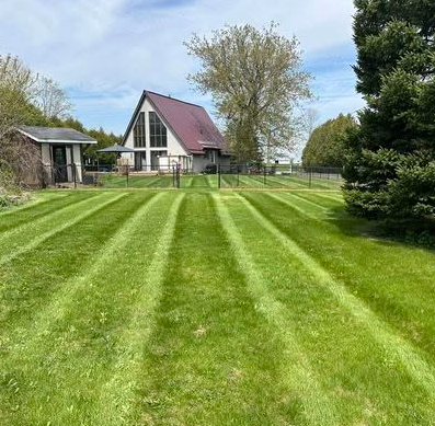 A-frame home stripe pattern